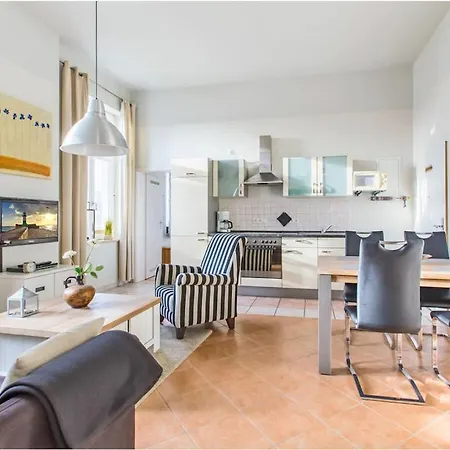 Lehrer Laempel 5 Comfortable