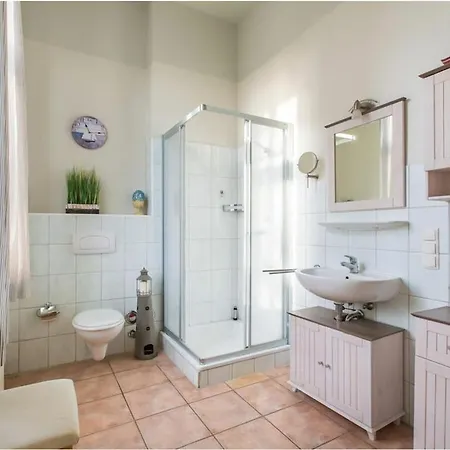 Lehrer Laempel 5 Comfortable *